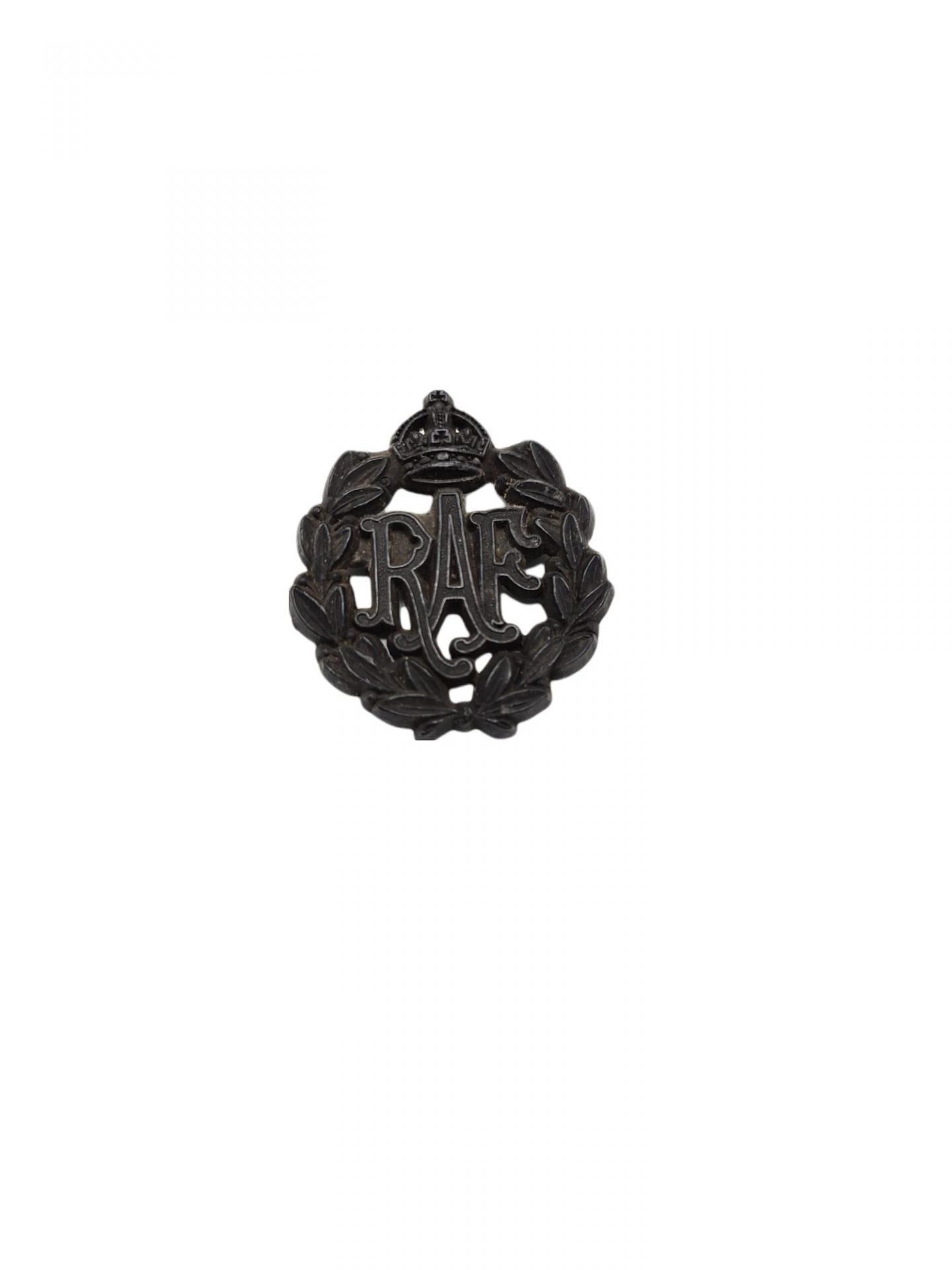 British ww2 raf Royal Air Force plastic cap badge emblem