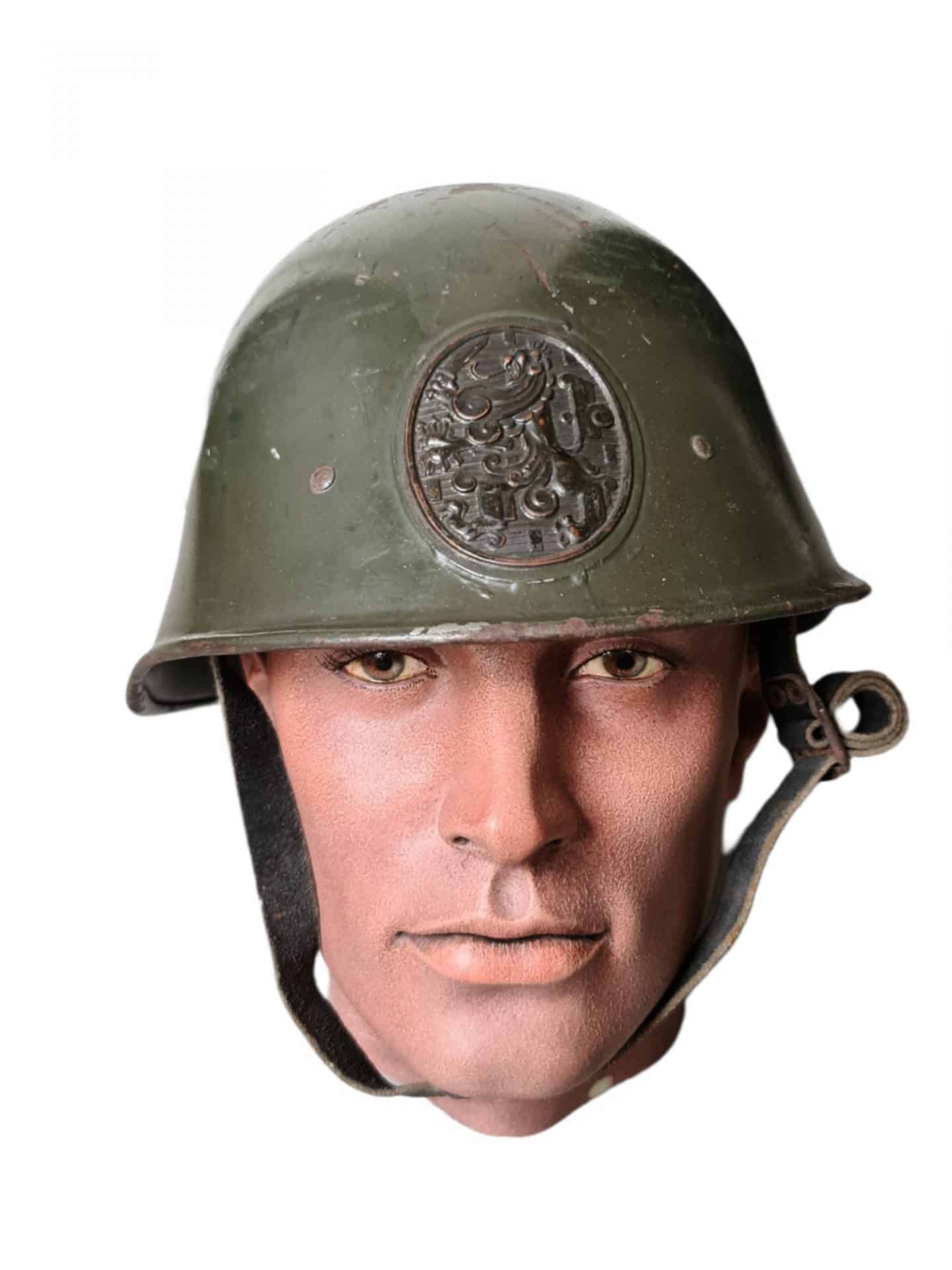 Dutch M.27 helmet CM 1932