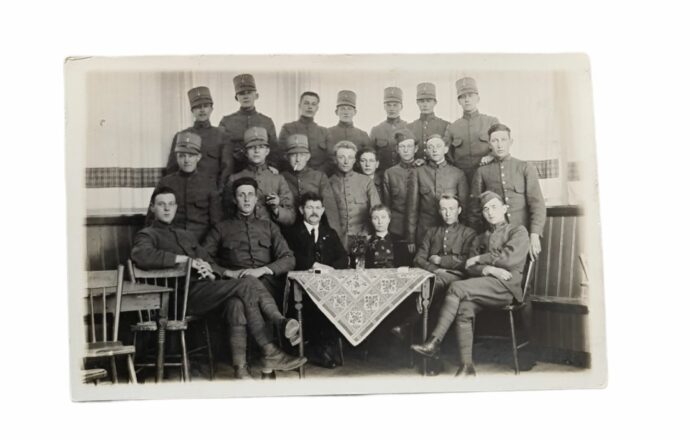 Mobilisatie foto Nederlandse militairen Regiment Grenadiers
