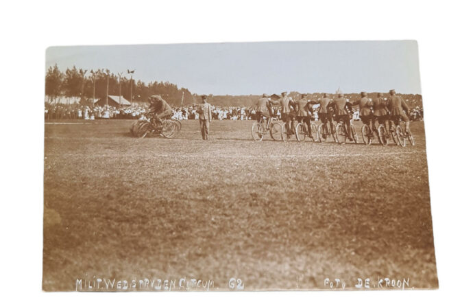 Foto militaire wedstrijden Gorinchem wielrijders
